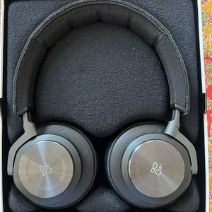 Gently used bang & olufsen h9 wireless Bluetooth headphones noise cancelling